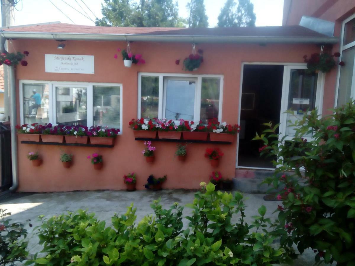 Guest House Mirijevski Konak Belgrado Exterior foto