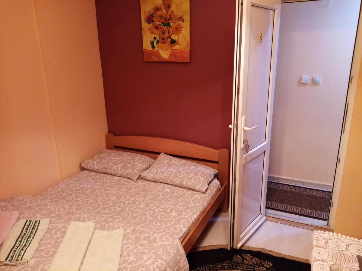 Guest House Mirijevski Konak Belgrado Exterior foto